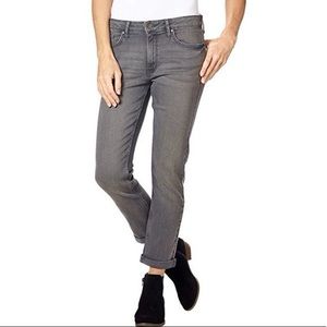 Calvin Klein Womens Slim Boyfriend Jeans